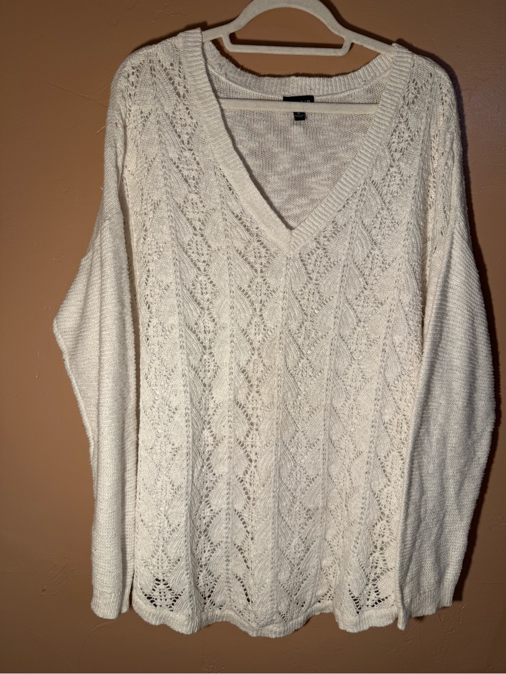 torrid 2X LIKE NEW Cream Cable-Open Knit V-Neck Sweater